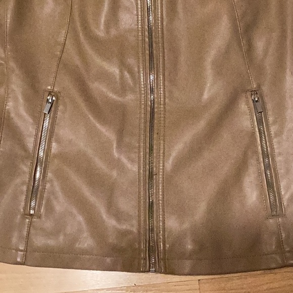 Ladies Jacket - Picture 3 of 6